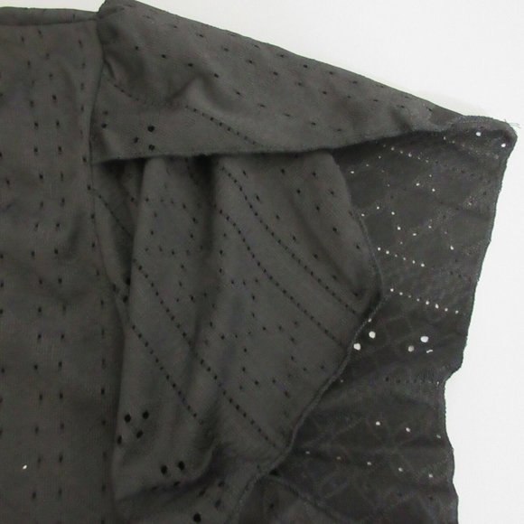 Womens Casual Top Plus Size 1X Black Eyelet Short Cap Flutter Sleeve V-Neck NWOT - Picture 4 of 6
